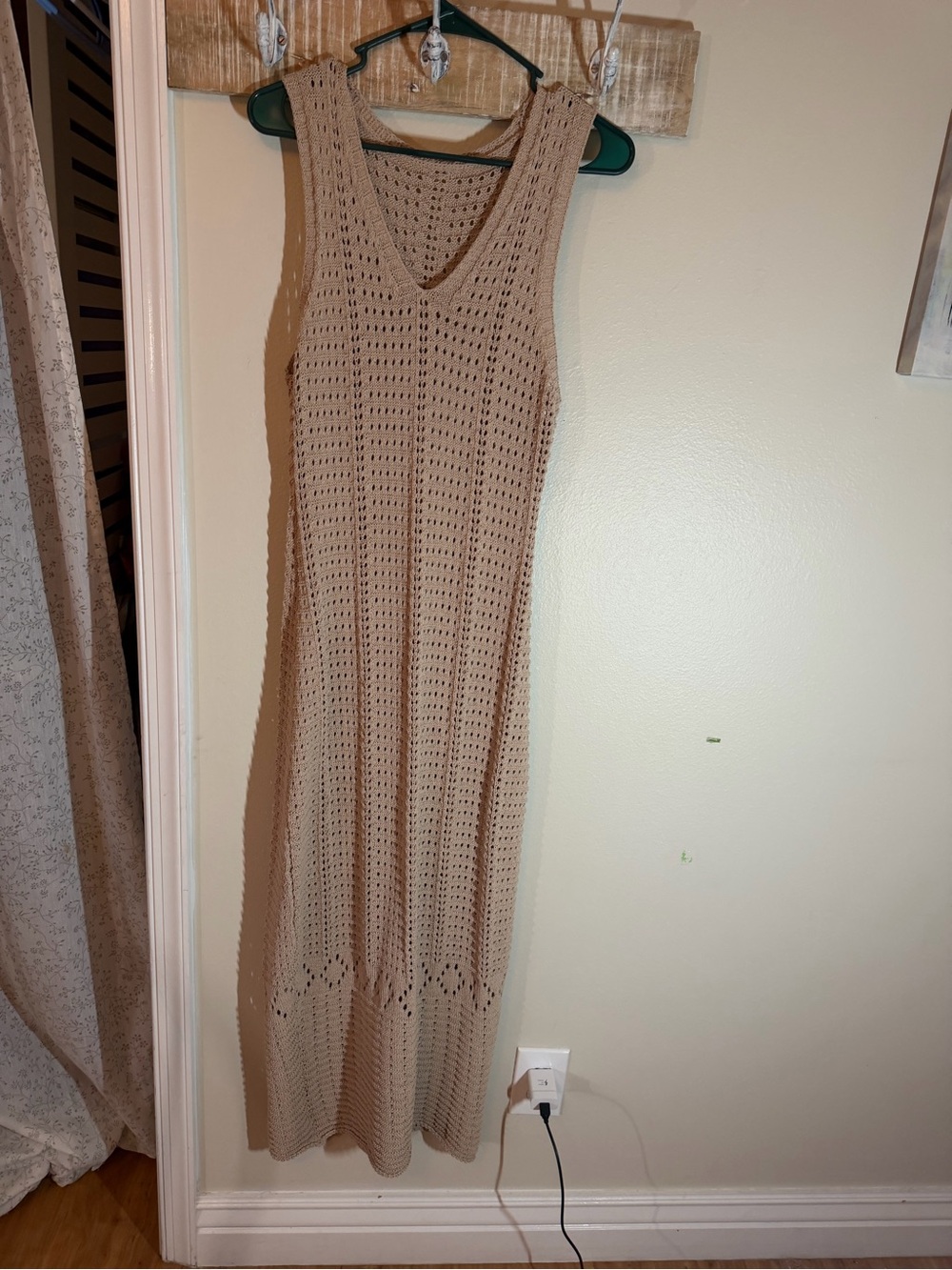 π€β¨ Long Crochet Beach Cover-Up Dress β Cream β¨ποΈπ Size: L Excellent condition - Picture 6 of 8